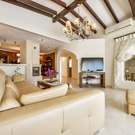ヴィラ Villa Estrella En Calpe カルプ